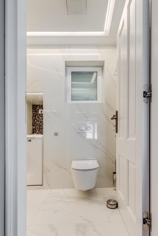 Palace Luxury Retreat Σπλιτ Εξωτερικό φωτογραφία